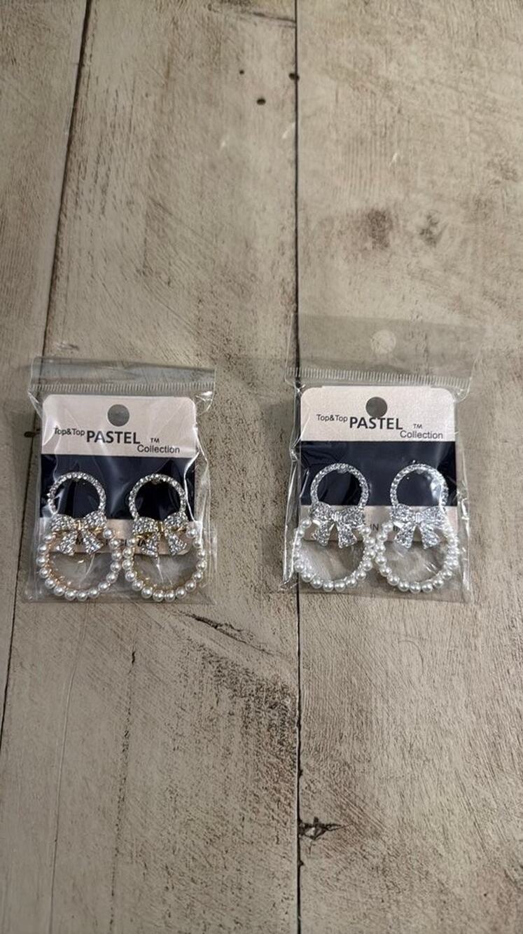 Top&Top PASTEL Collection Pearl and Rhinestone Earrings